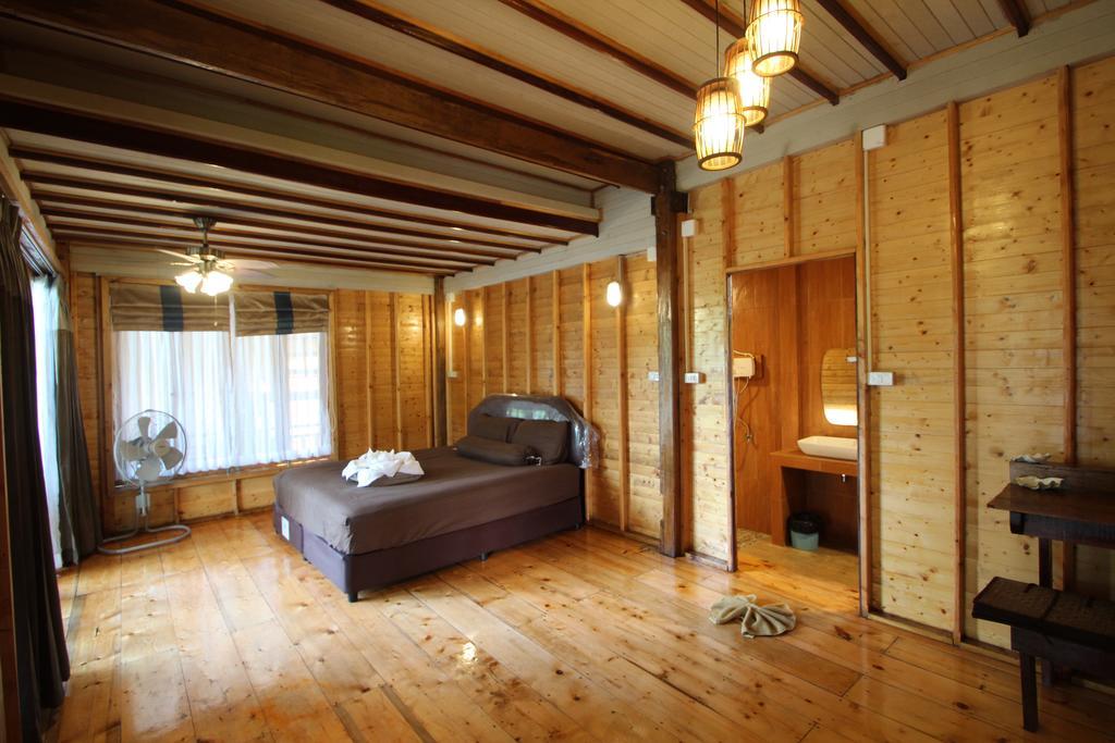 Отель Longbay Lipe Экстерьер фото